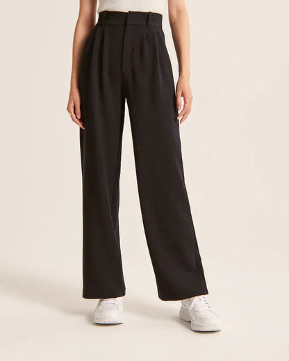 Light and wide tailored trousers