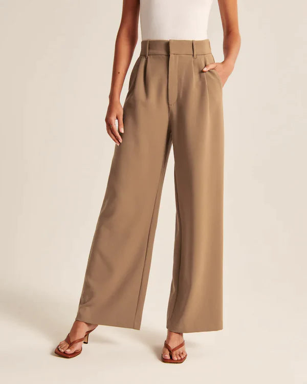 Light and wide tailored trousers